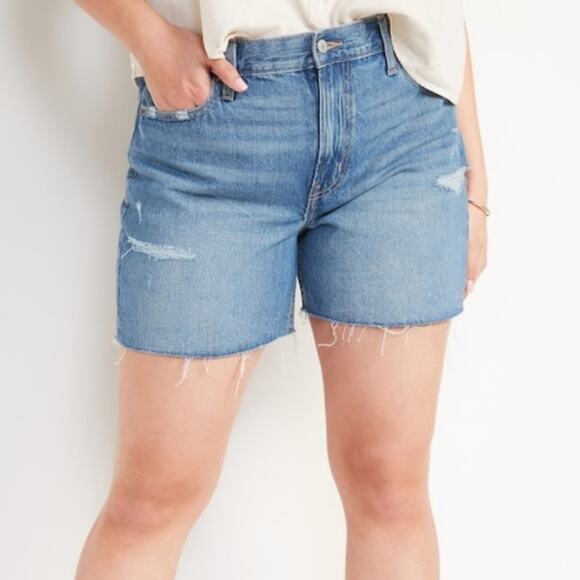 Old Navy med wash High Waisted  Slouchy Straight Cutoff Jean Shorts - Picture 1 of 12